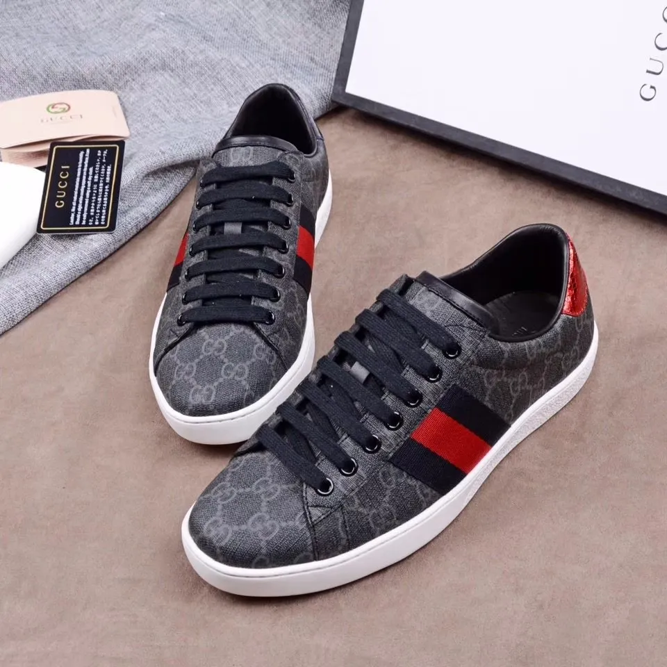 👟👟Ex-factory price 420👟👟 Newly upgraded high version of men's and women's wear, (GUCCI) official website's latest casual and fashionable couple shoes, hot style The style is simple and elegant, exclusive for couples. Unique official website latest brand elements 👑 original Gucci decoration, fashionable and generous, original material cowhide ✅ sheepskin lining, official website designated wear-resistant casual outsole, real-life photos of classic models in the counter, women's 35-40, men's 38--44 sizes